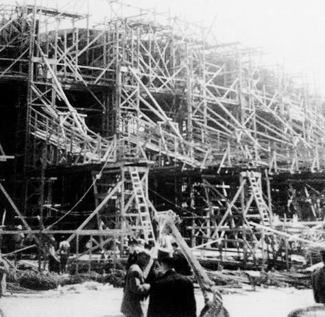 Construcción del Aula Magna 6