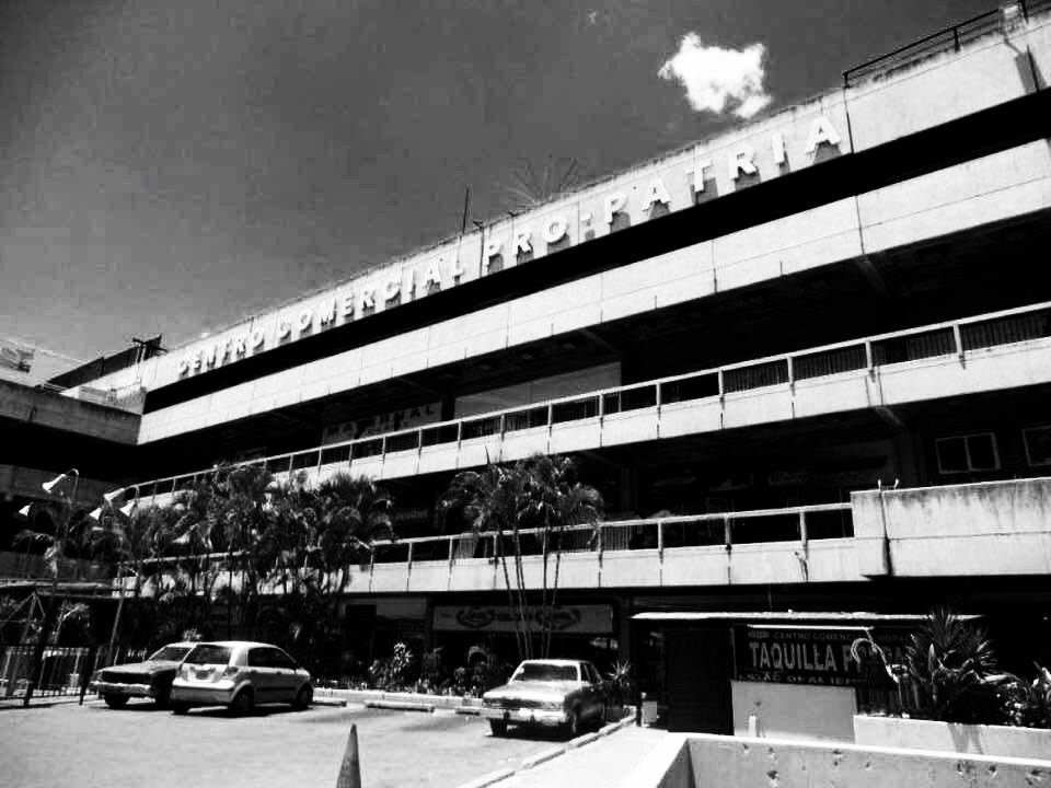 Centro Comercial Propatria 2.jpg