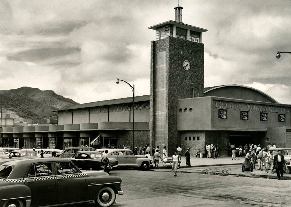 Mercado de Quinta Crespo 2.jpg