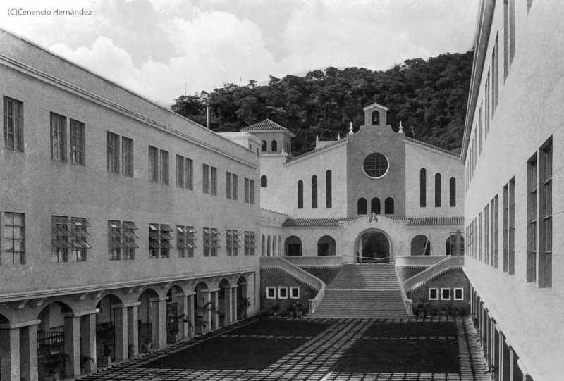 Colegio Santa Rosa de Lima 2.jpg