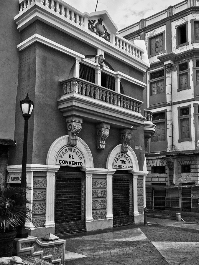 Edificio Blue Boock Maracaibo.jpg