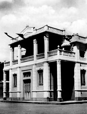 Teatro Circo Maracay.jpg