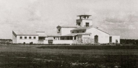 Terminal aeropuerto de Maturían.jpg