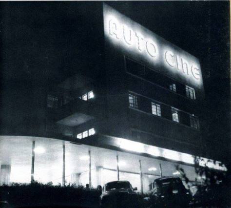 Abre el autocine Los Chaguaramos.jpg