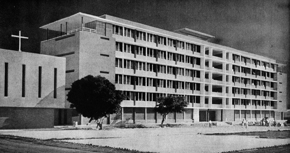 Edificio sede de la Escuela de Enfermeras Barquisimeto.jpg