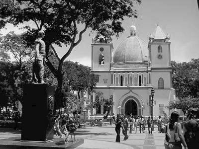 Iglesia San Nicolás de Bari Porlamar.jpg
