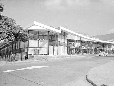 Centro Comercial del Este.jpg