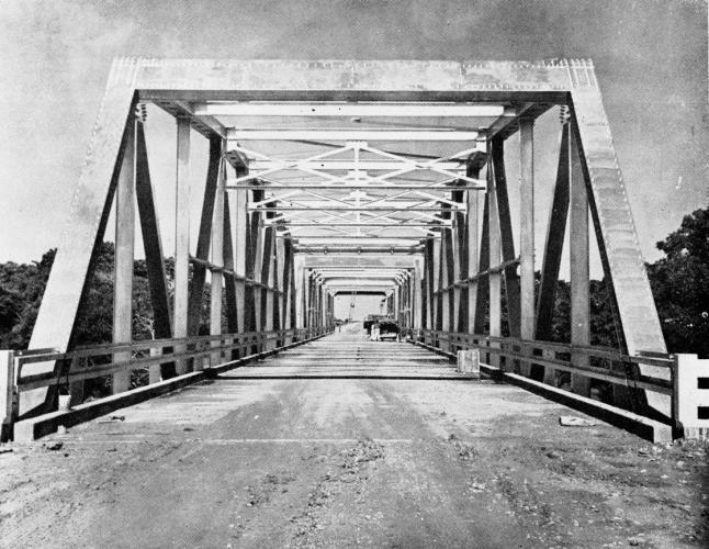 Puente sobre el río Guárico.jpg