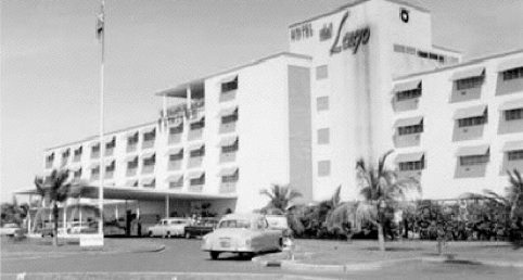 Se inaugura el hotel Del Lago.jpg