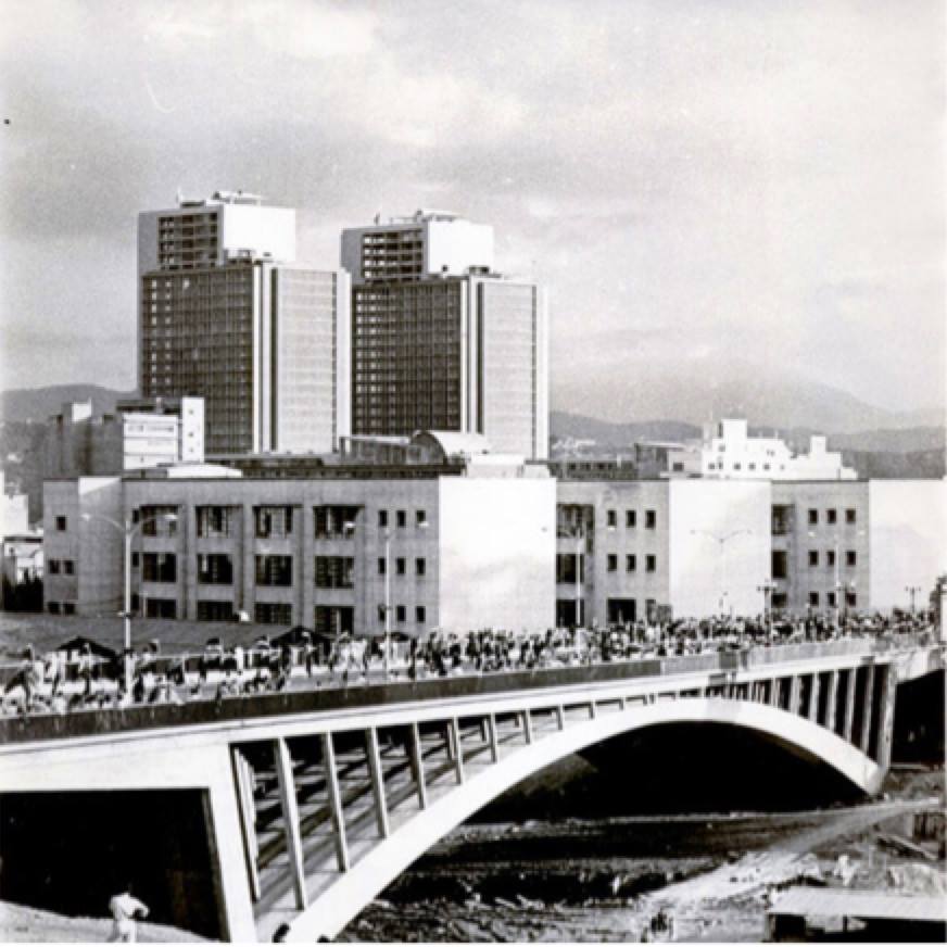 Puente Nueva República.jpg