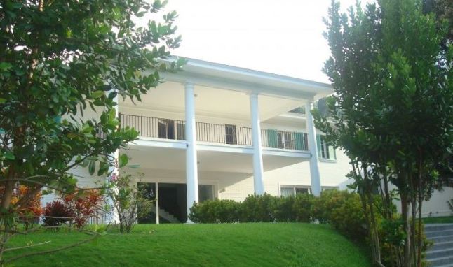 Villa La Clemencia.jpg