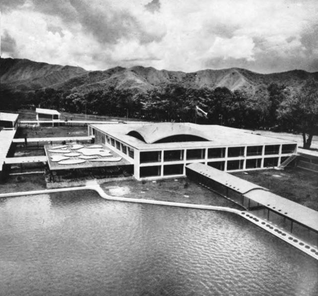 Se inaugura el Círculo Militar de Maracay.jpg