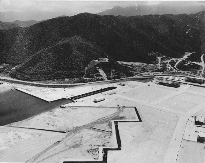 Construcción del Dique Seco de Puerto Cabello.jpg