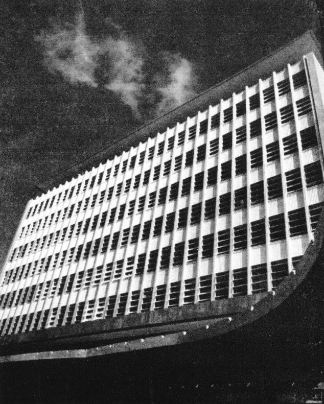 Edificio de Oficinas y Laboratorio Central SIDOR.jpg