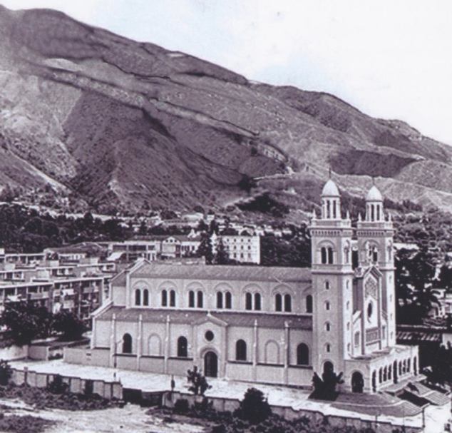 Iglesia La Preciosísima Sangre San Eduvigis.jpg