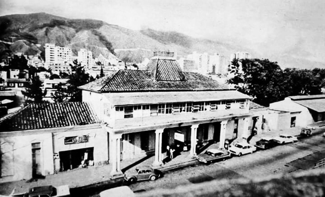 Se demuele la Estación Santa Rosa.jpg