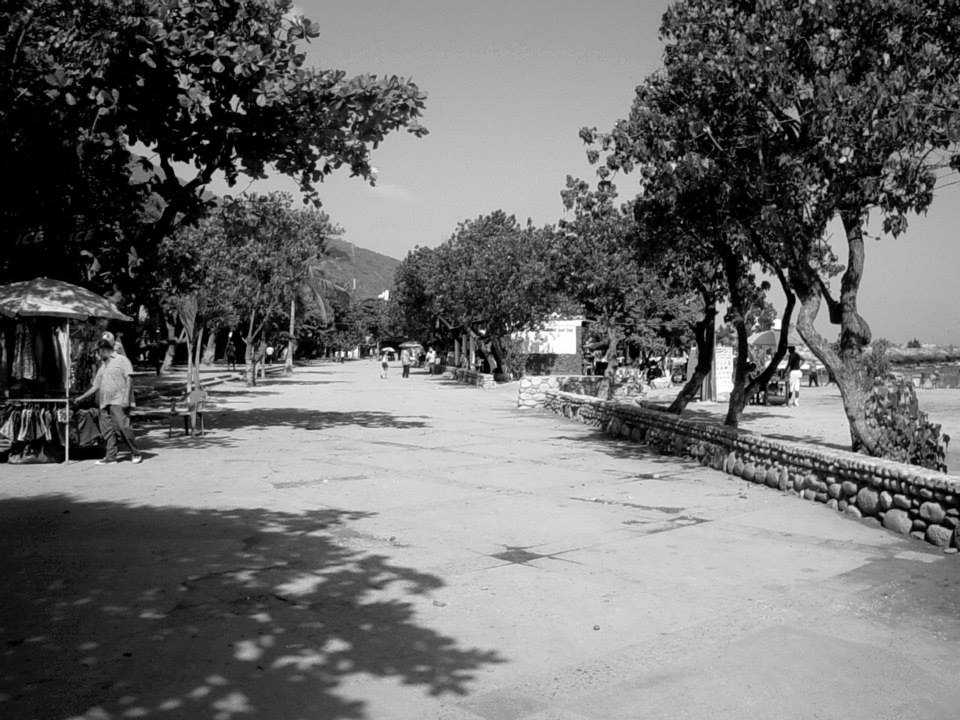 Balneario Macuto.jpg