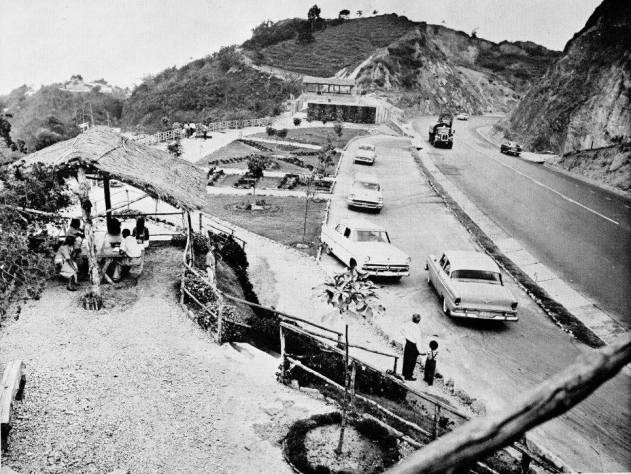 Estacionamientos de carretera.jpg