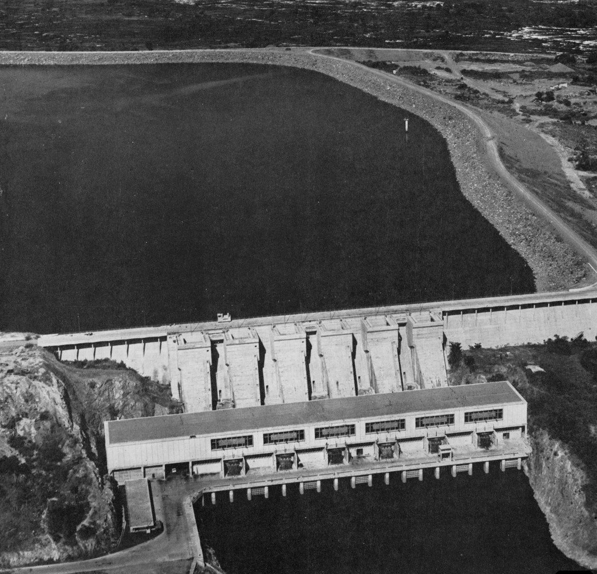 Repesa de Macagua.jpg