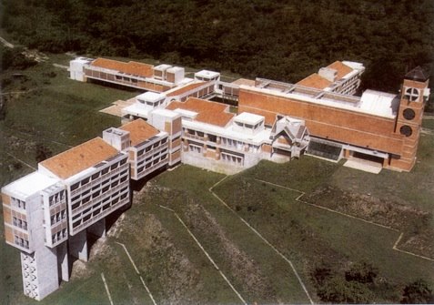 Abadia Benedictina de Güigüe.jpg