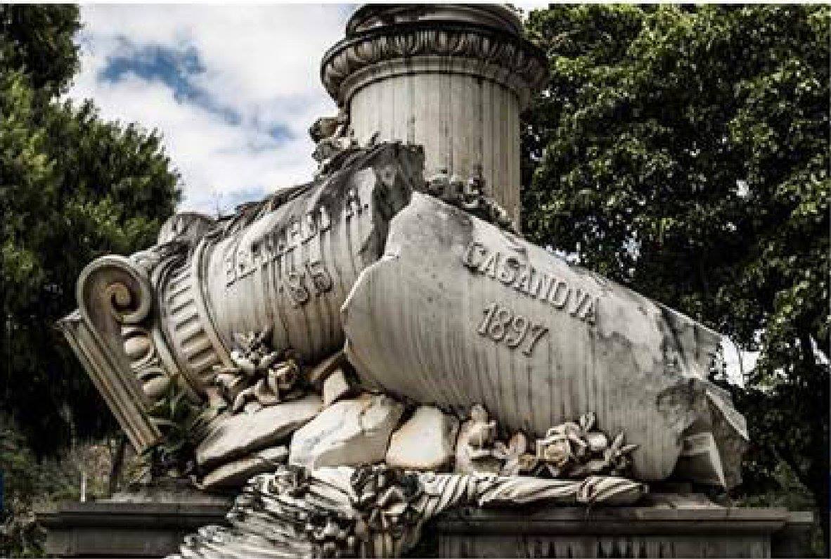 Tertulia El Cementerio General del Sur.jpg