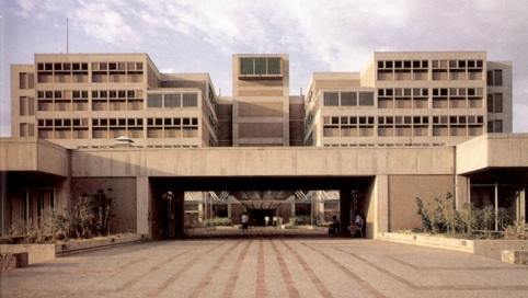 Hospital Domingo Luciani.jpg