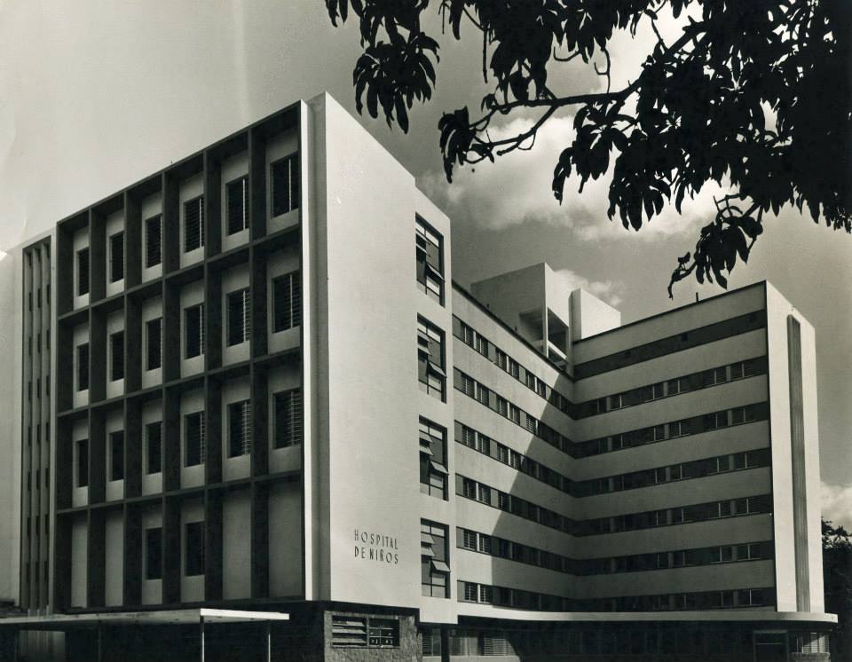 Hospital JM de los Ríos 2.jpg