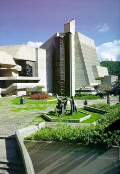 Se naugura el Teatro Teresa Carreño.jpg