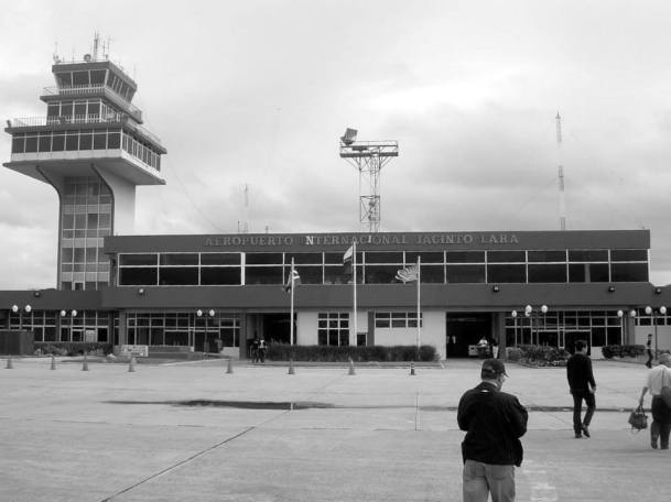 Aeropuerto Jacinto Lara es internacional.jpg