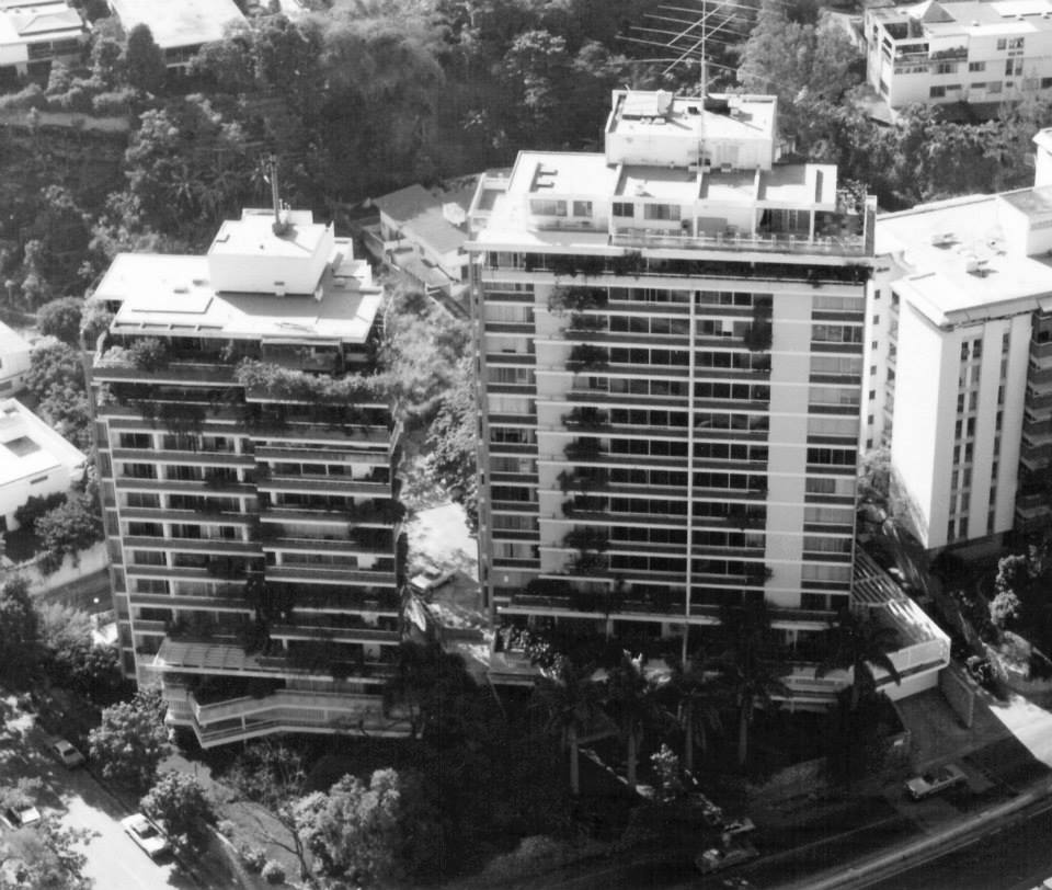 Edificio Karamata.jpg