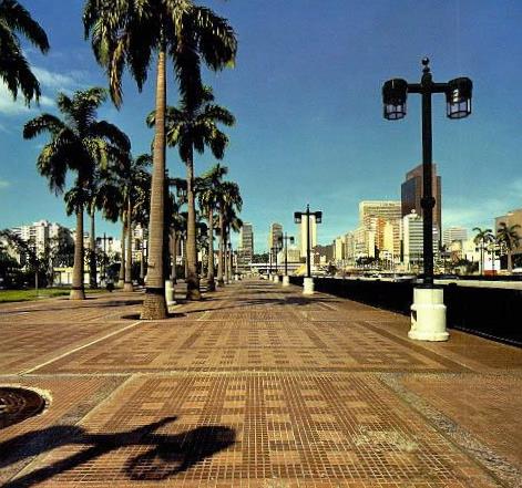 Se inicia construcción Parque José María Vargas.jpg