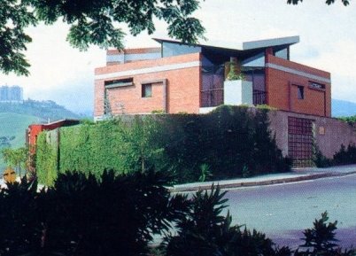 Casa Laralta.jpg