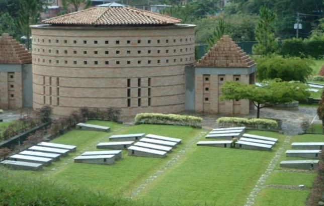 Nuevo cementerio ashkenazi .jpg