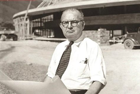 Premio a  momentos de lo moderno.jpg