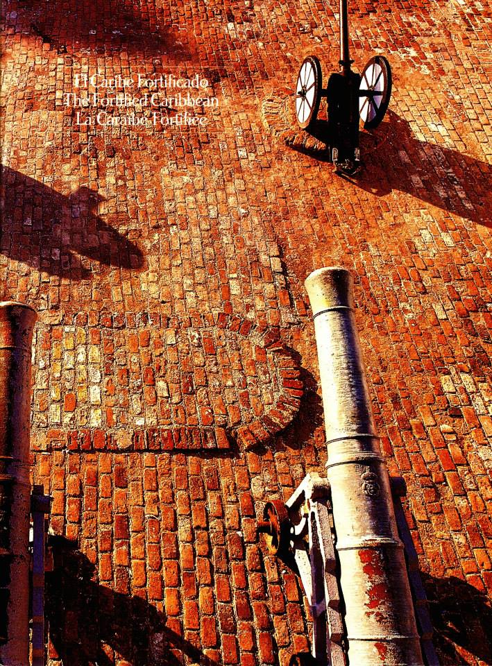 Charla en exposición El Caribe Fortificado.jpg