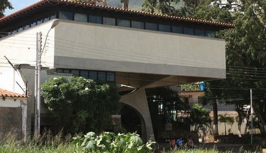 Biblioteca Pública Central Loreto Prieto Higuerey.jpg