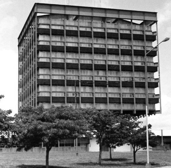 Edificio Administrativo Nº 2 SIDOR.jpg