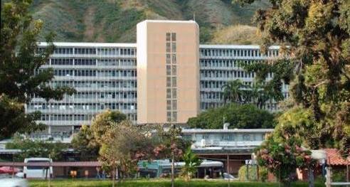 Hospital Central de Maracay.jpg