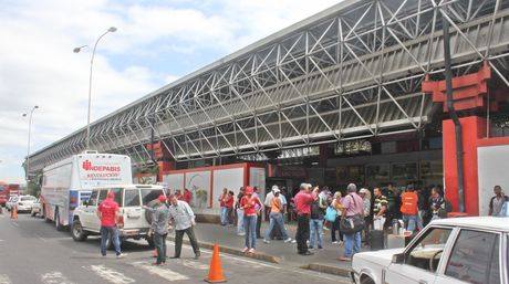 Terminal de Pasajeros de Oriente.jpg