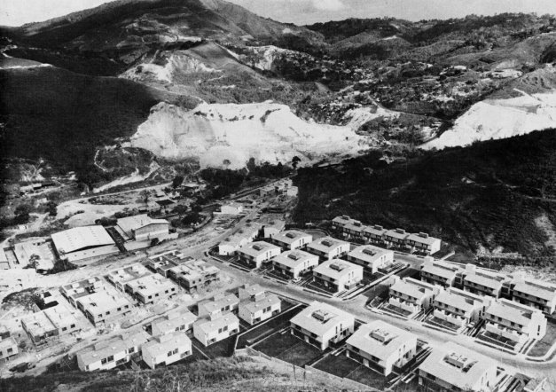 Urbanización Piedra Azul.jpg