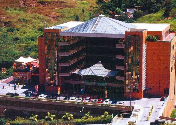 Centro Comercial Manzanares Plaza.jpg