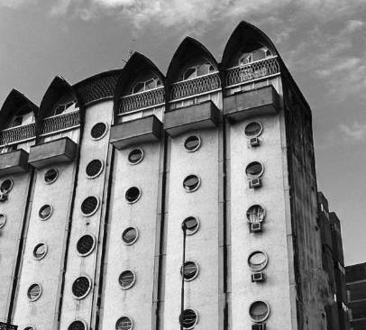 Edificio Moros I.jpg