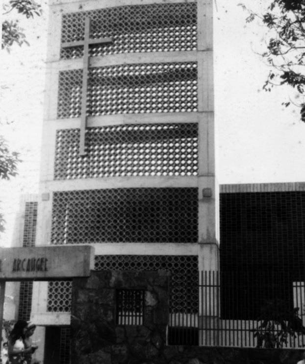 Iglesia de San Miguel Arcángel.jpg