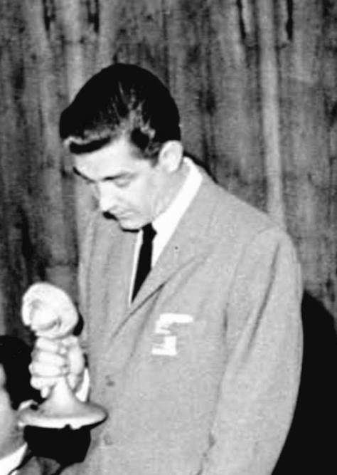 Juan Andrés Vegas  Premio Nacional.jpg