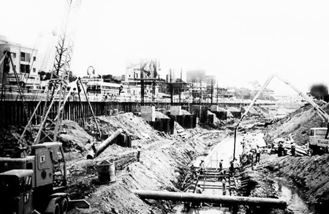 Segundo piso de la Autopista de Este.jpg