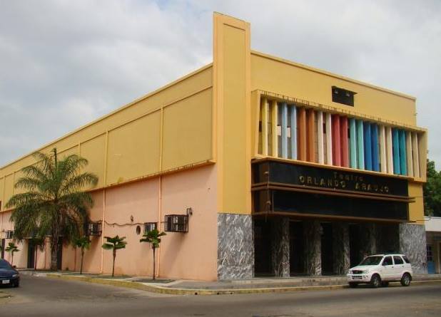 Teatro Orlando Araujo.jpg