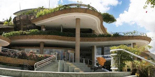 Centro Comercial Los Naranjos Plaza.jpg