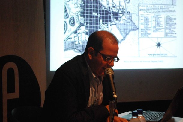 Conferencia El Paisaje Histórico.jpg