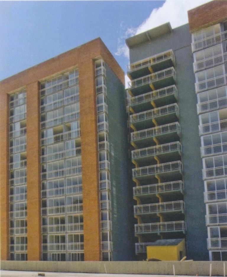 Conjunto Residencial Auyantepui El Encantando.jpg